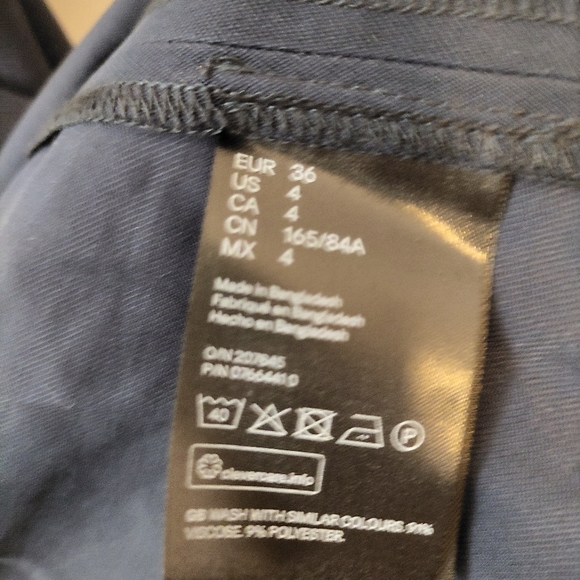 H&M Sleeveless Dress - Picture 6 of 6